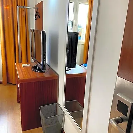 B&B Rubi 비세우